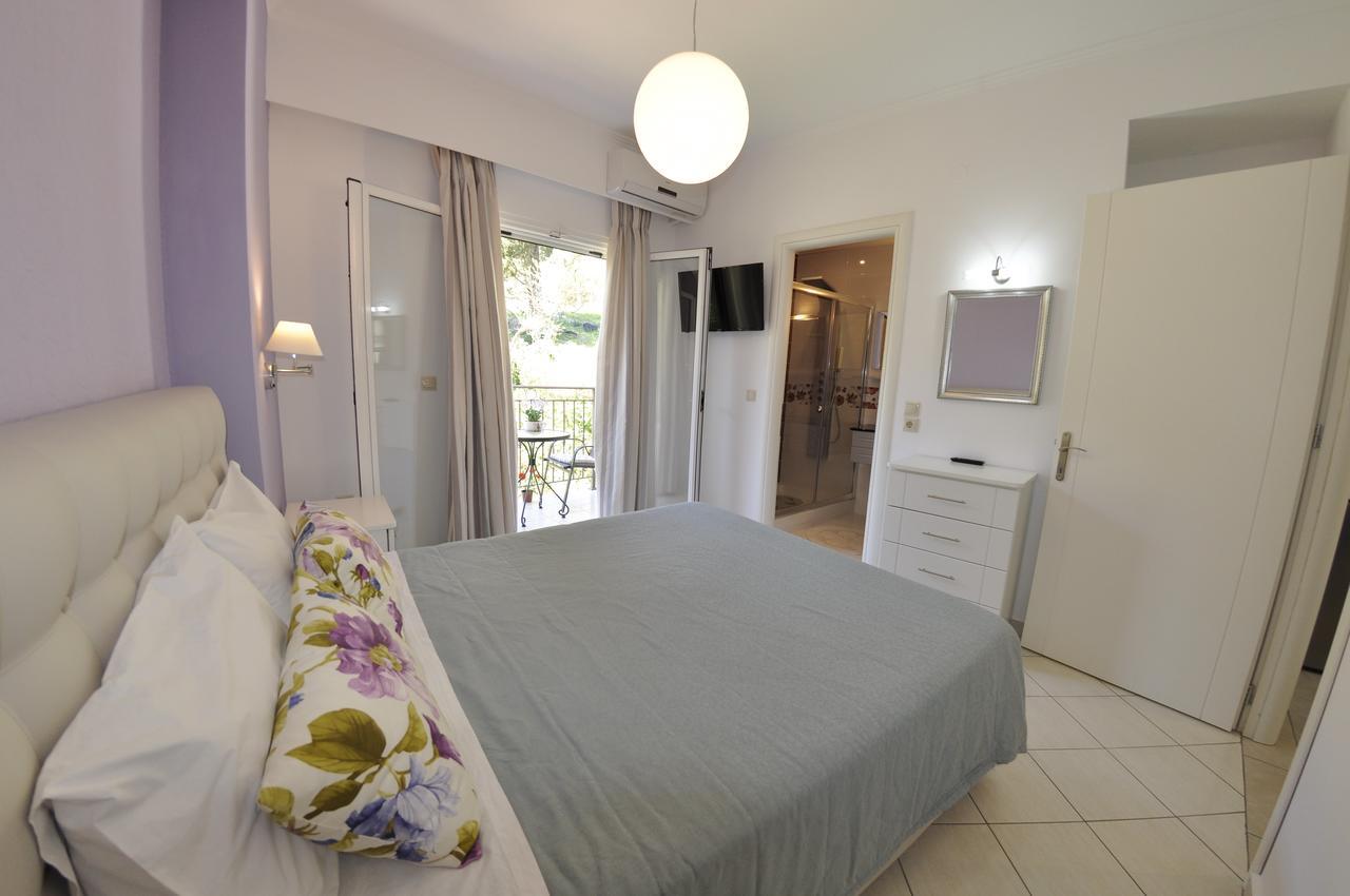 Angels Pool Studios And Apartments باليوكاستريتسا المظهر الخارجي الصورة